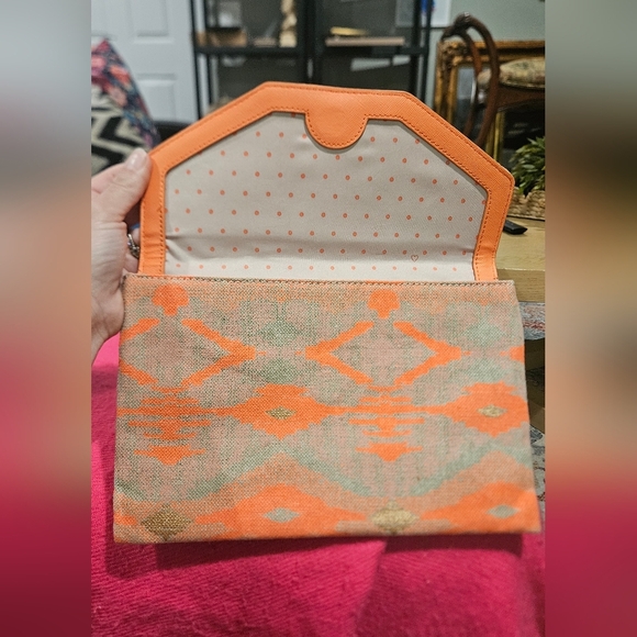 STELLA & DOT City Slim Clutch Aztec Coral. NWOT - Picture 6 of 12